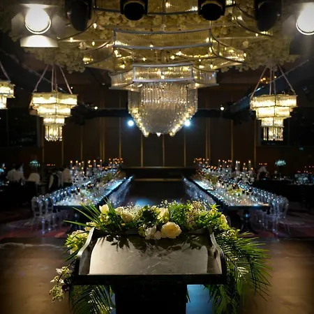 Hotel Wow